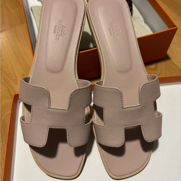 NWT Hermès Epsom Oran Sandals in Rose Porcelaine SZ 40
